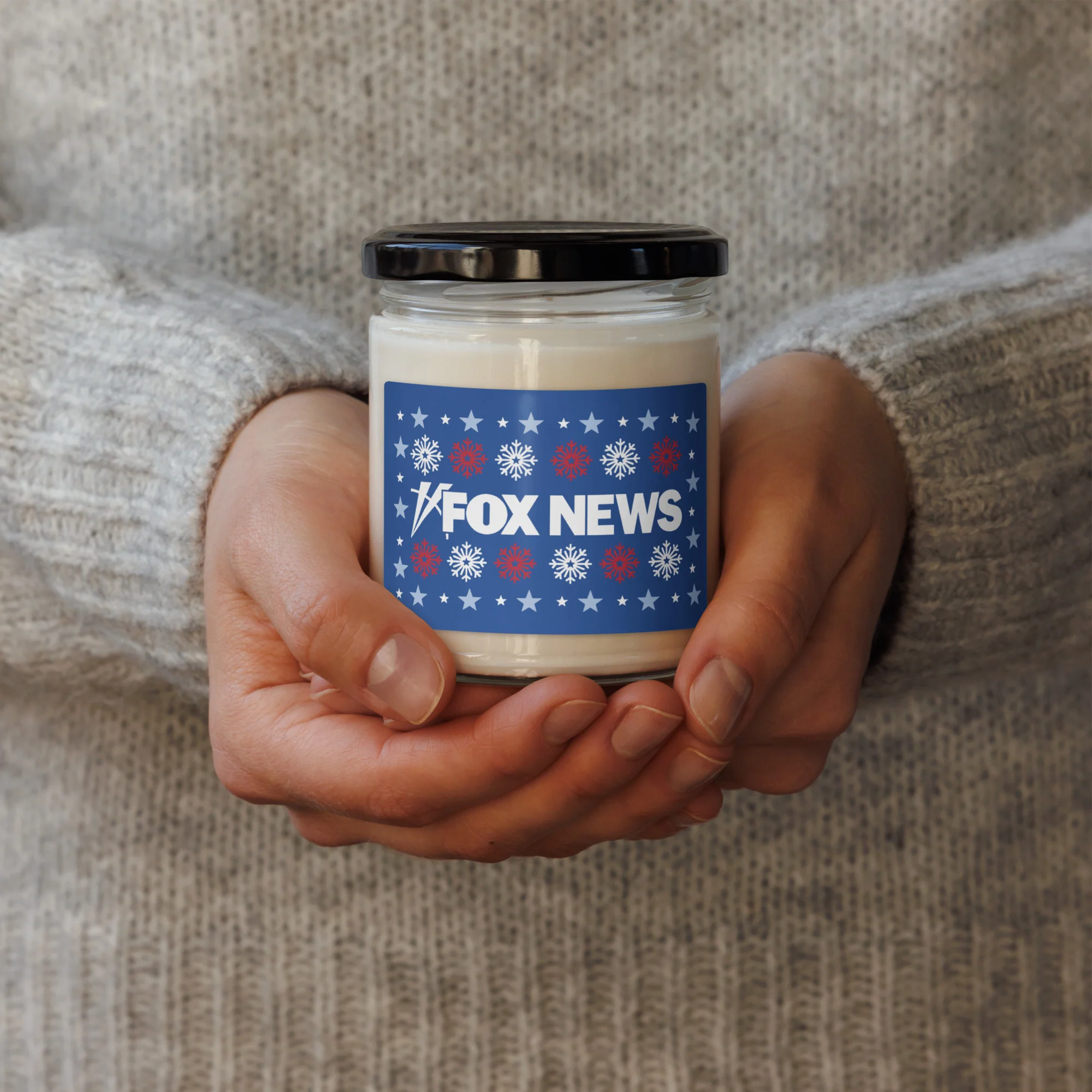 FOX News Holiday Snowflakes Scented Candle - Image 8